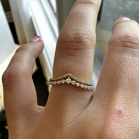 Yellow Gold Diamond Contour Ring - Picture 5 of 6